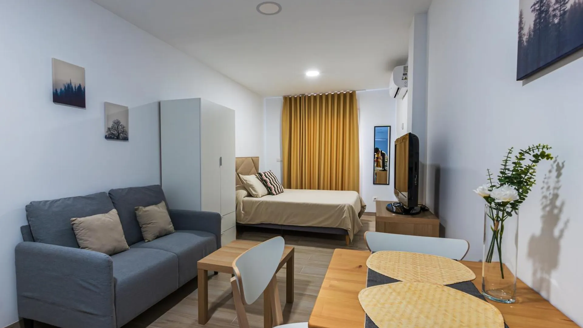 Apartamentos Turisticos Jose Cruz Nerja Apartment